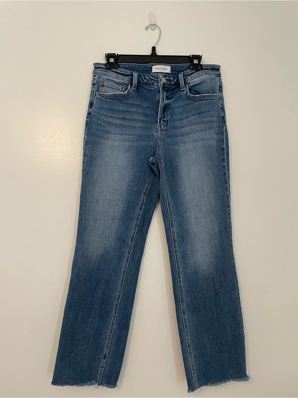 Dailylook Light Wash Mid Rise Stretch Pencil Straight Leg Stretch Denim Jean